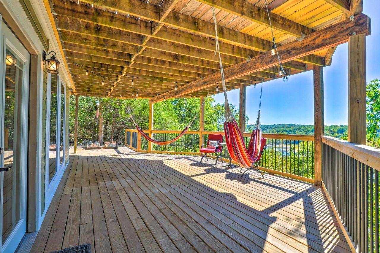 Colorful Golden Getaway With Panoramic Views!ヴィラ エクステリア 写真