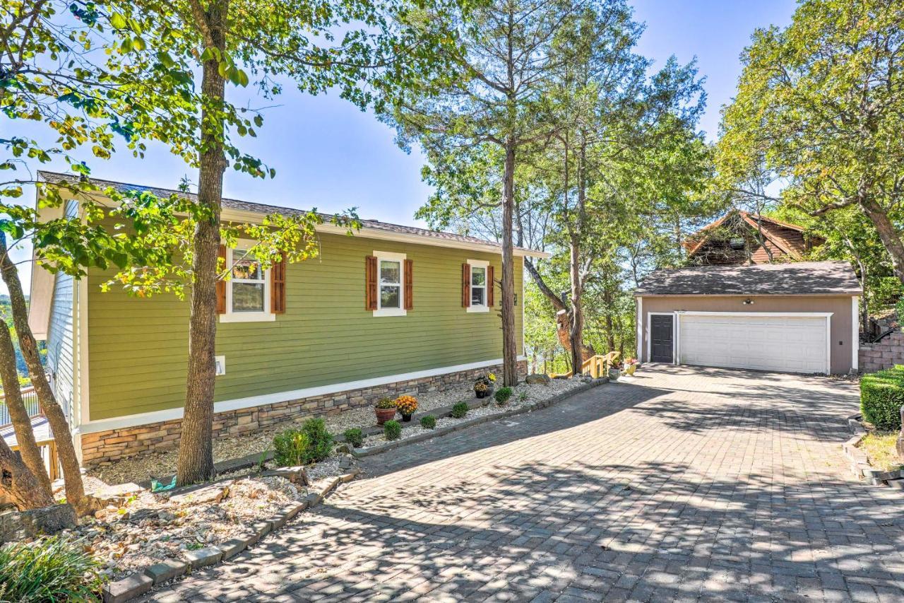 Colorful Golden Getaway With Panoramic Views!ヴィラ エクステリア 写真